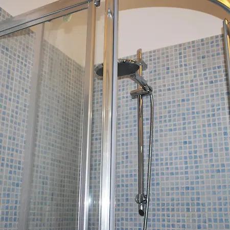 San Peter's Corner 4*