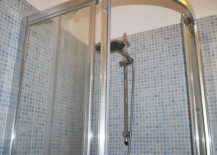 San Peter's Corner 4*